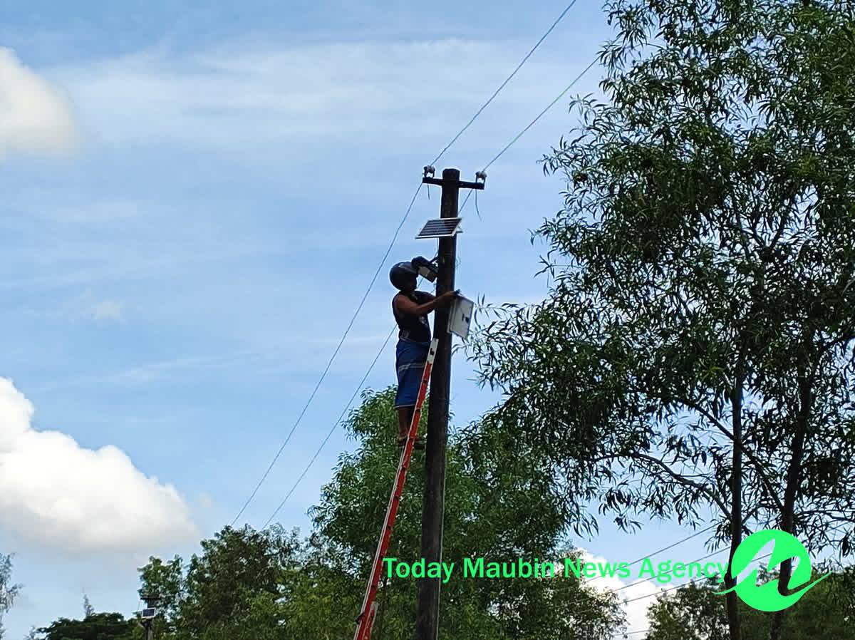 မအူပင်မြို့တွင် ညဘက် လမ်းသွားလမ်းလာများအဆင်ပြေရန် ဆိုလာလမ်းမီးများတပ်ဆင် - ပုံ ၂