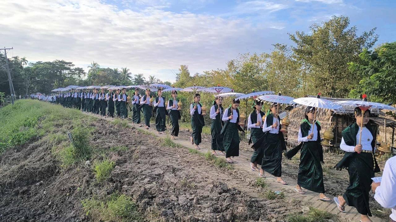 အ.ထ.က - ကျွဲဒုံး ကျောင်းတွင် ဒွါဒဿမအကြိမ်မြောက် စုပေါင်းပဒေသာပင်လှည့်လည်ပွဲနှင့်လှူဒါန်းပွဲ - ပုံ ၂